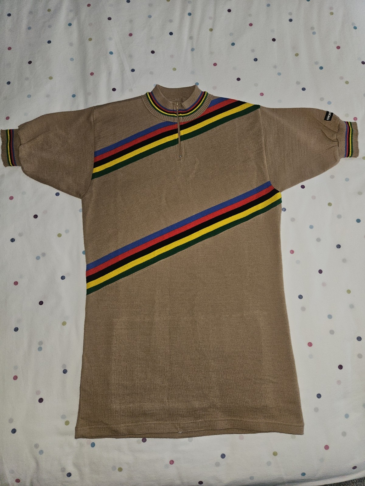 Cycling Jersey, Tan, 80% wool, 50% acrylic, Size 5