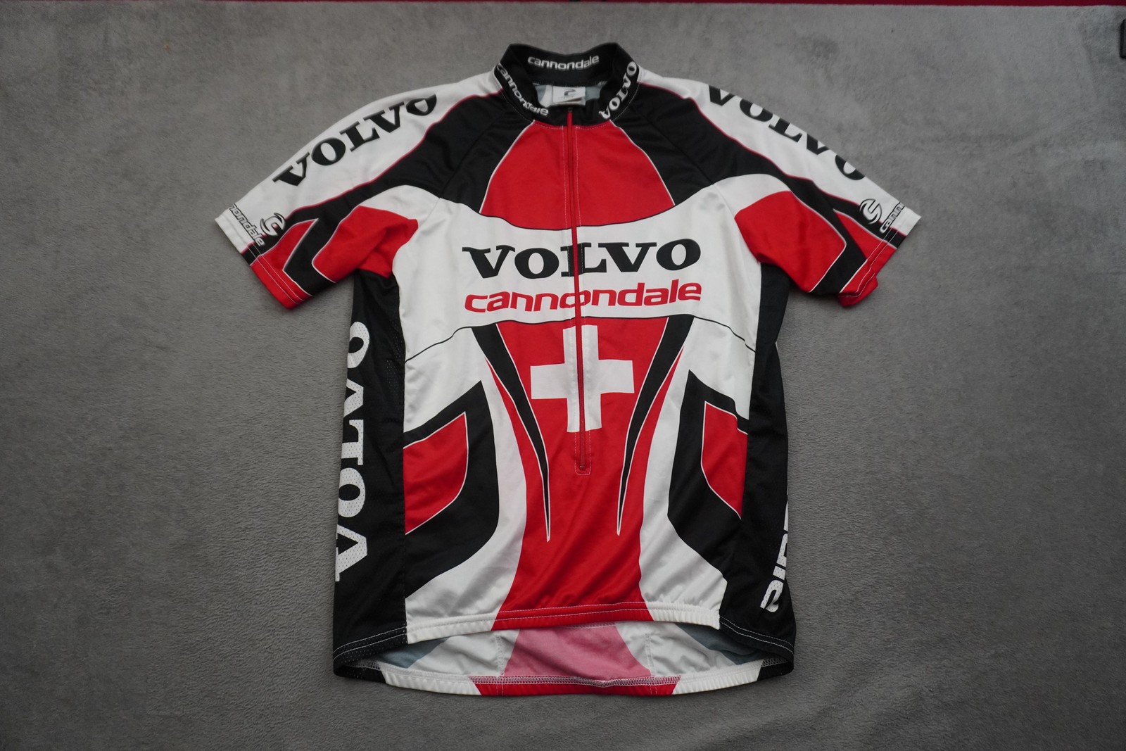 Cannondale Volvo Team Cycling Jersey Mens XL Red White Black Half Zip USA