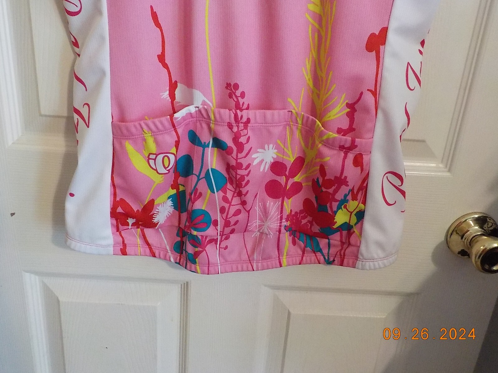 PEARL IZUMI MULTI COLOR PINK/RED/WHITE/AQUA/GREEN CYCLING SHIRT STYLE 0790 2011
