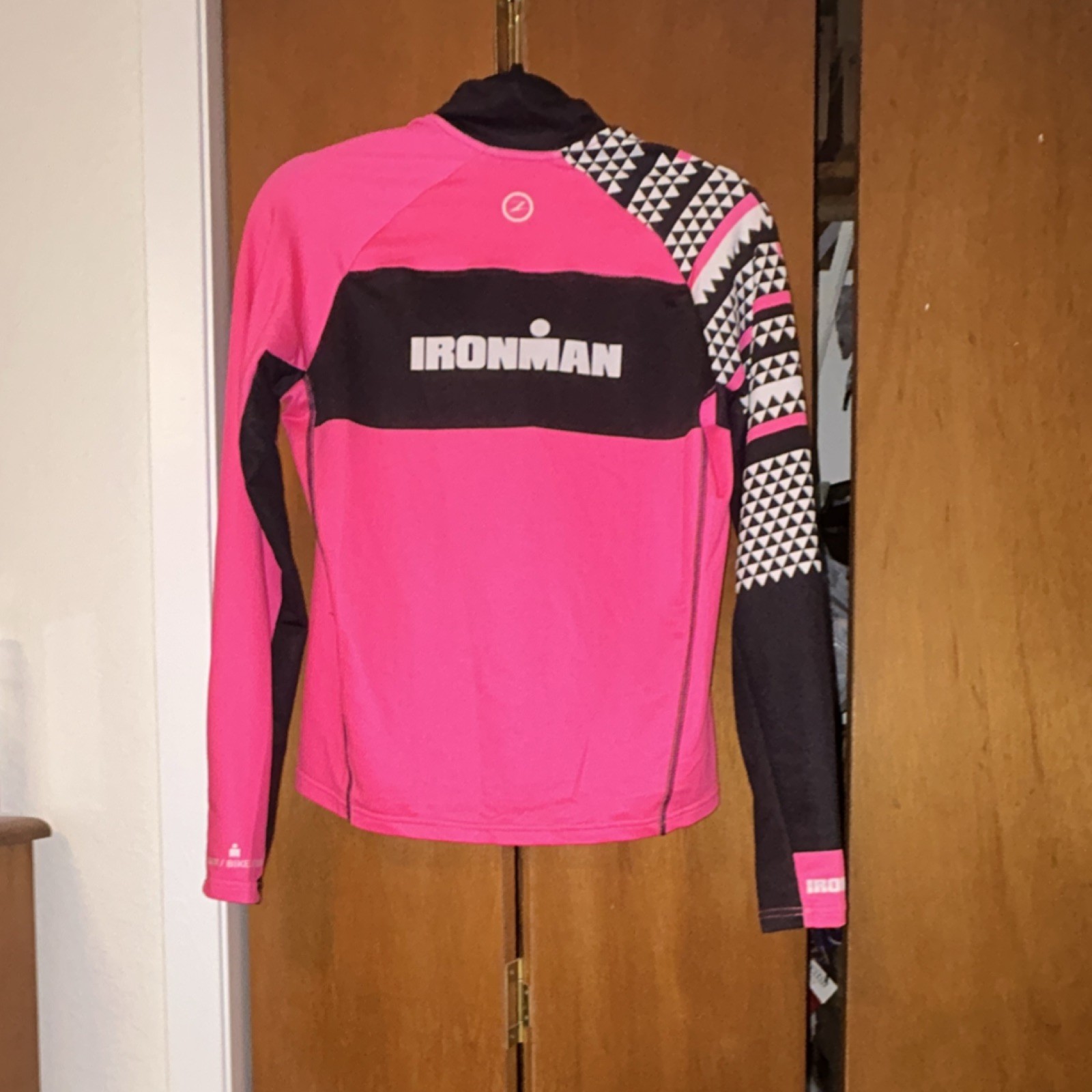 Zoot Ironman Women’s S Cycling Jersey Pink Black White 1/4 Zip Long Sleeve 0284