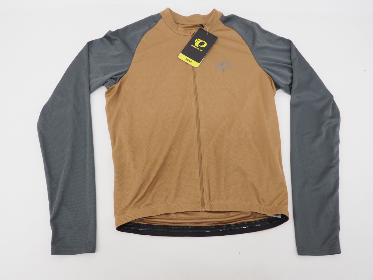 NEW! Pearl Izumi Quest Long Sleeve Cycling Jersey Men’s Medium Tan / Gray
