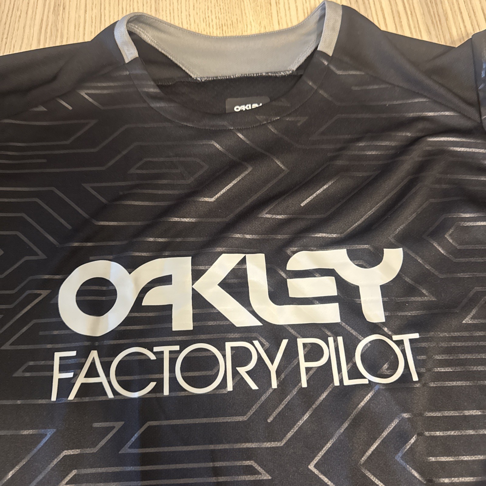 Oakley Pipeline Trail Factory Pilot Men’s Jersey Cycling Shirt Size Medium