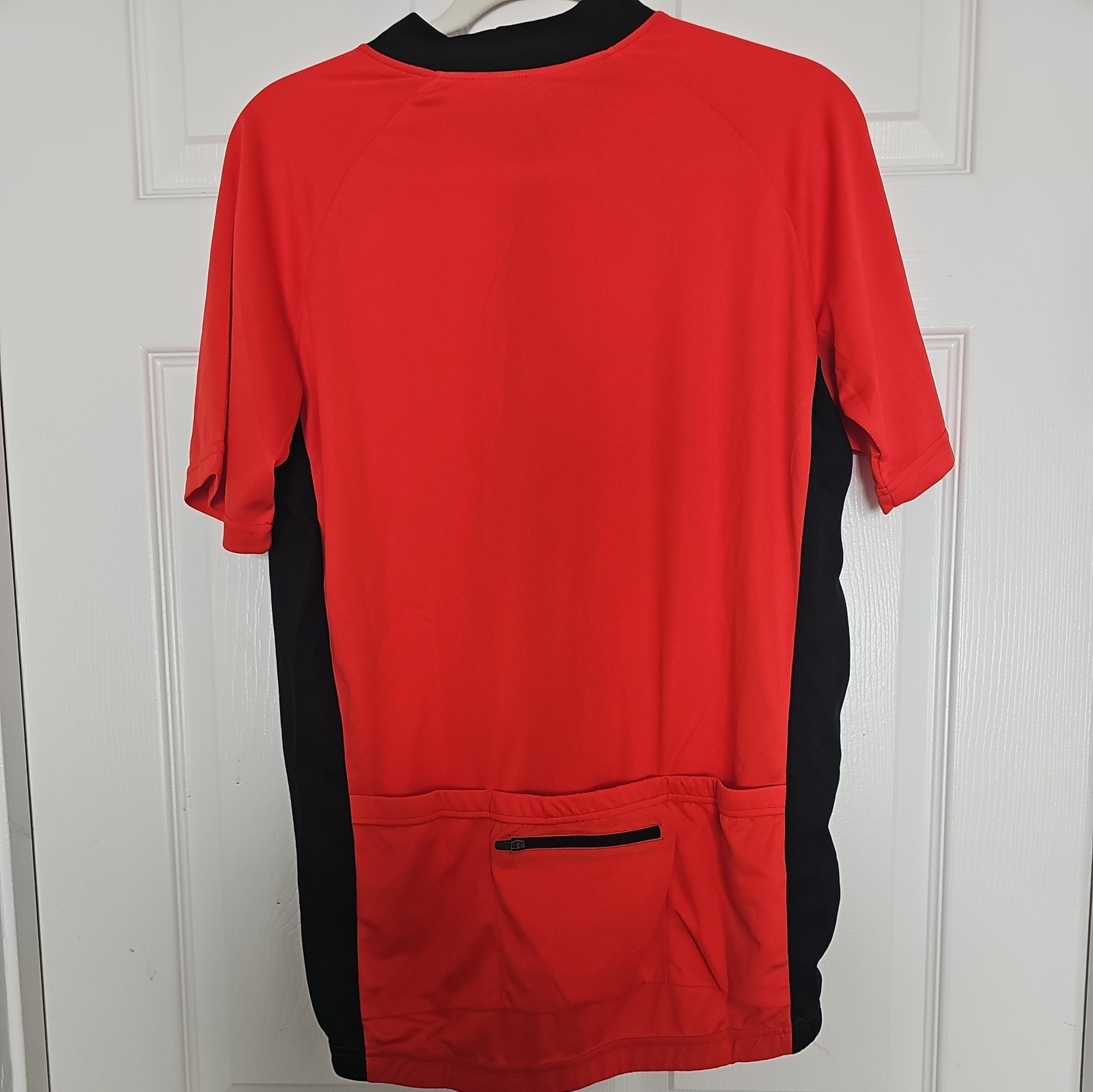 Cycling Jersey Men’s Red And Black full Zip Pocket zip back Size L