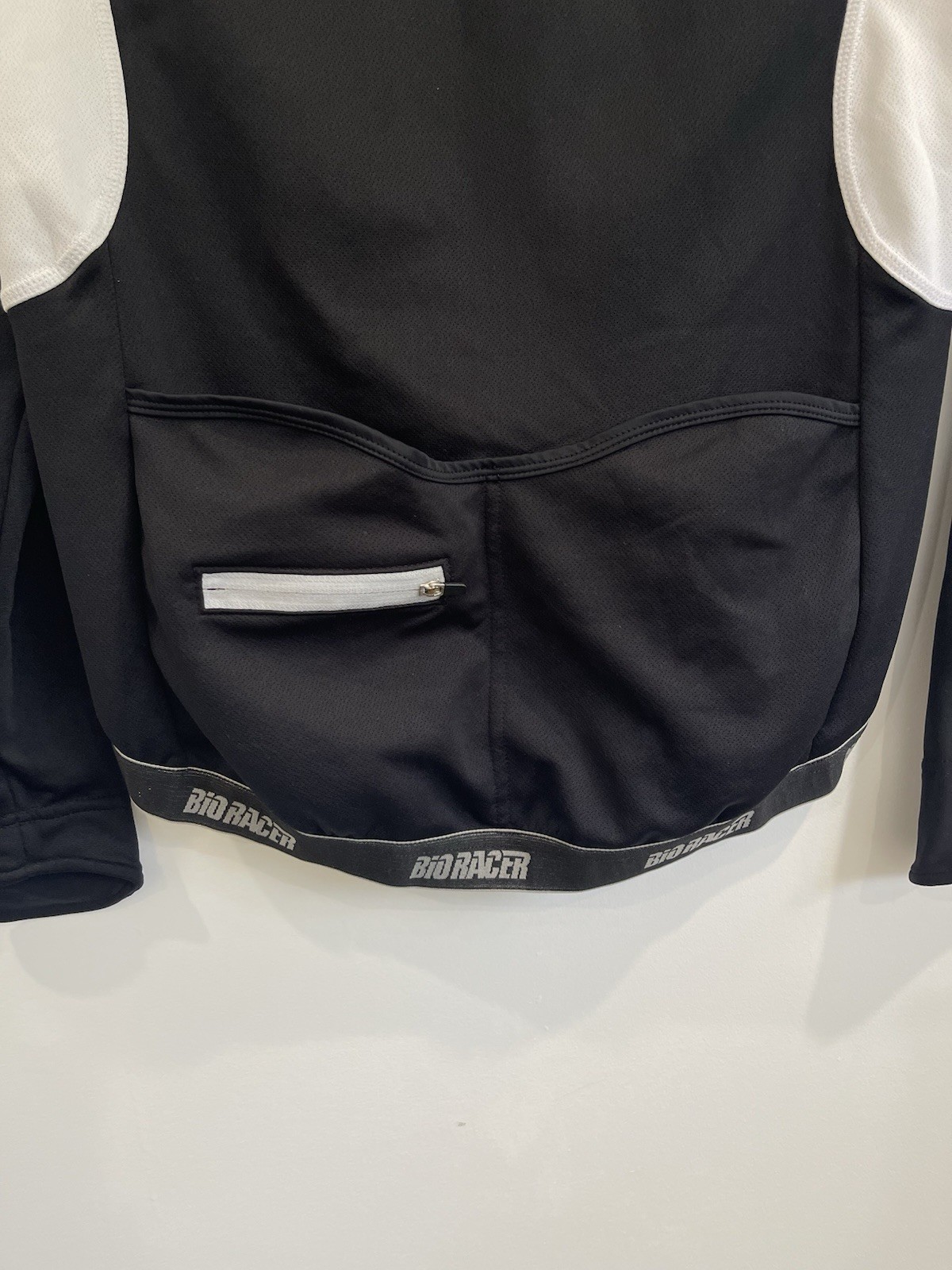 Bio Racer Black Cycle Long Sleeve Jersey Top Full Zip Size XL EUC Back Pockets