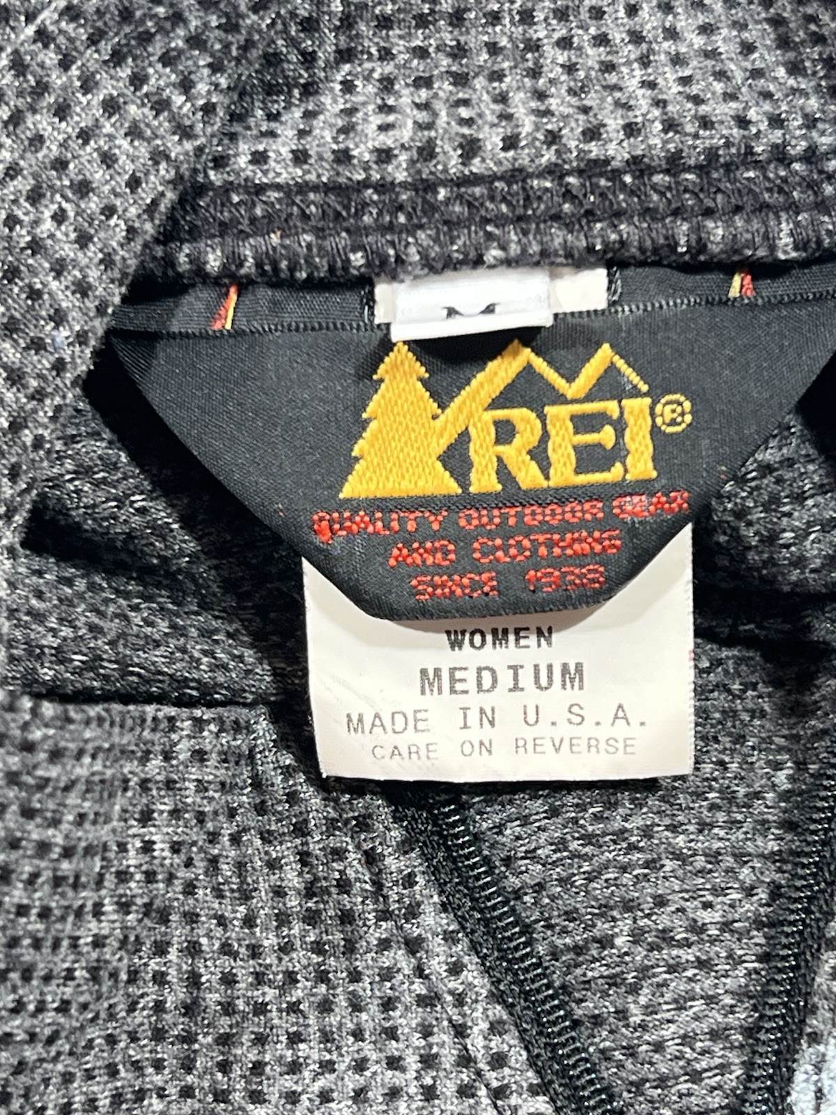 REI Cycling Jersey Womens Medium Gray Long Sleeve Gorpcore Athleisure Bike