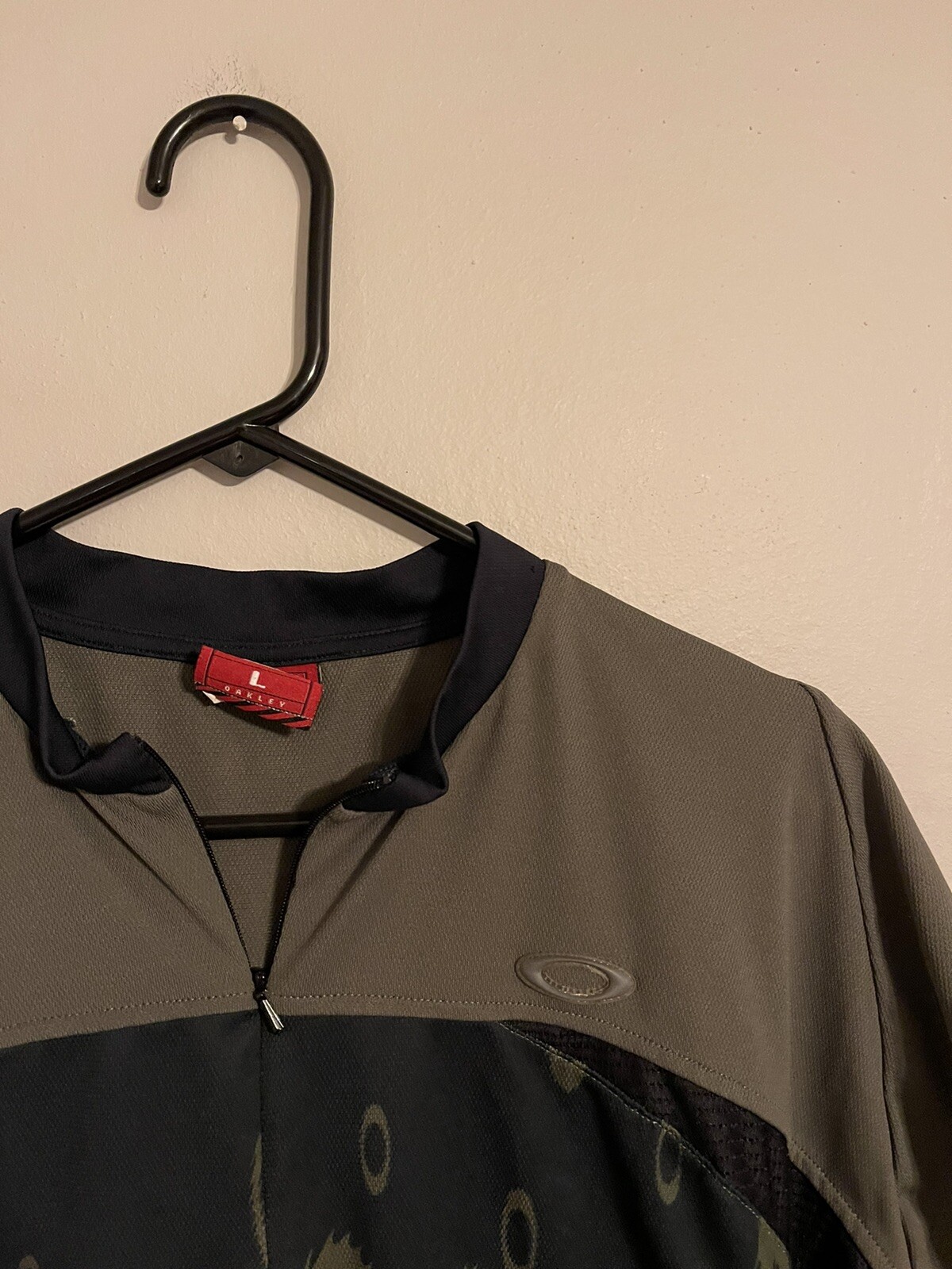 Vintage Oakley Tactical Field Gear Scatter Logo Cycling Jersey – Men’s Large L