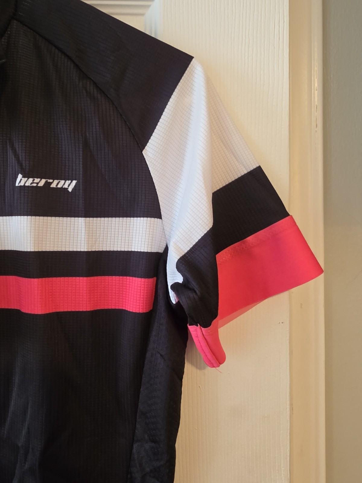 BEROY Women’s Cycling Jersey Short Sleeve Bike Shirt Full Zip Black Pink White –