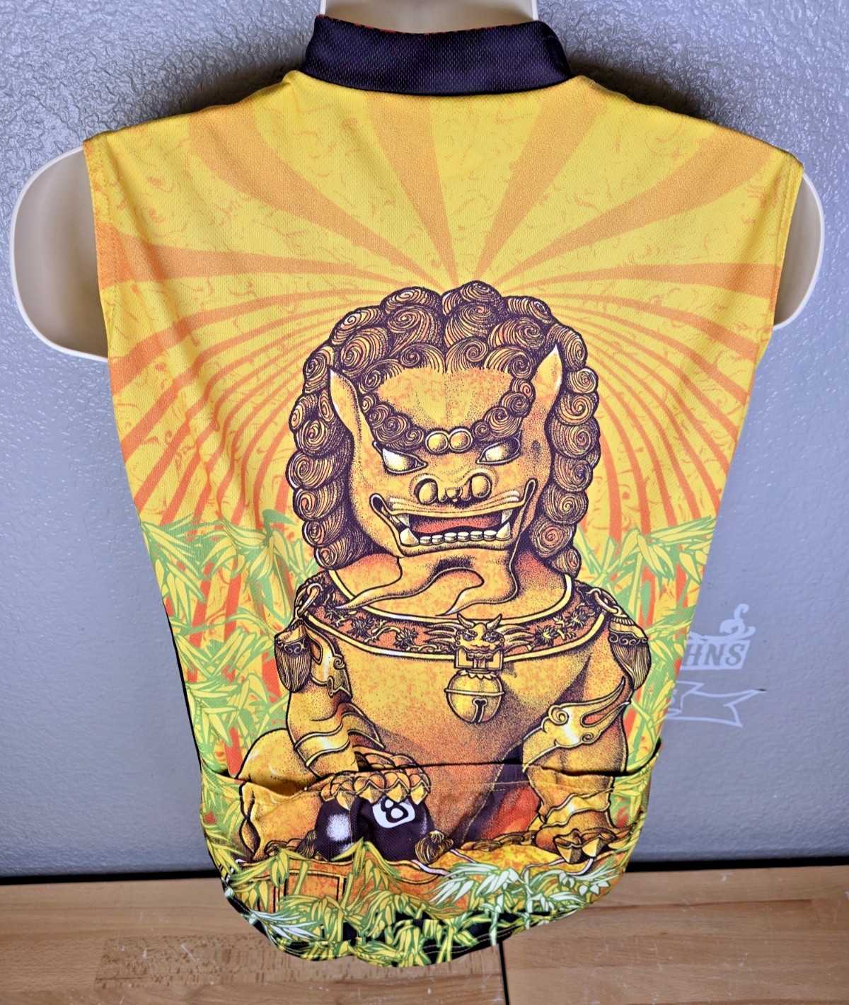 Primal Foo Dog On The Ball Cycling Jersey Shirt Men’s L No sleeve Back Pocket