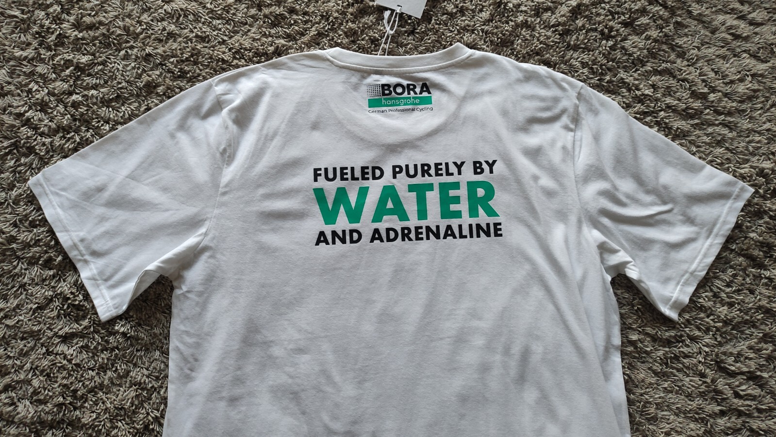 Bora Hansgrohe team Neutral Men’s Short Sleeve 100% Cotton T-Shirt Size:2XL NEW!