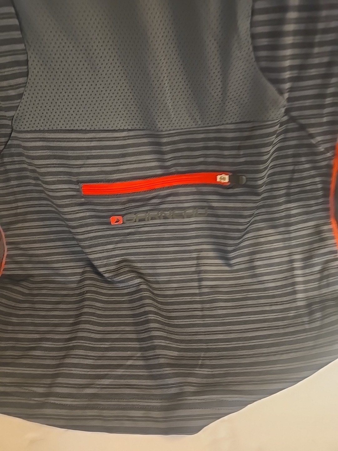 Louis Garneau cycling shirt XL Black and Red