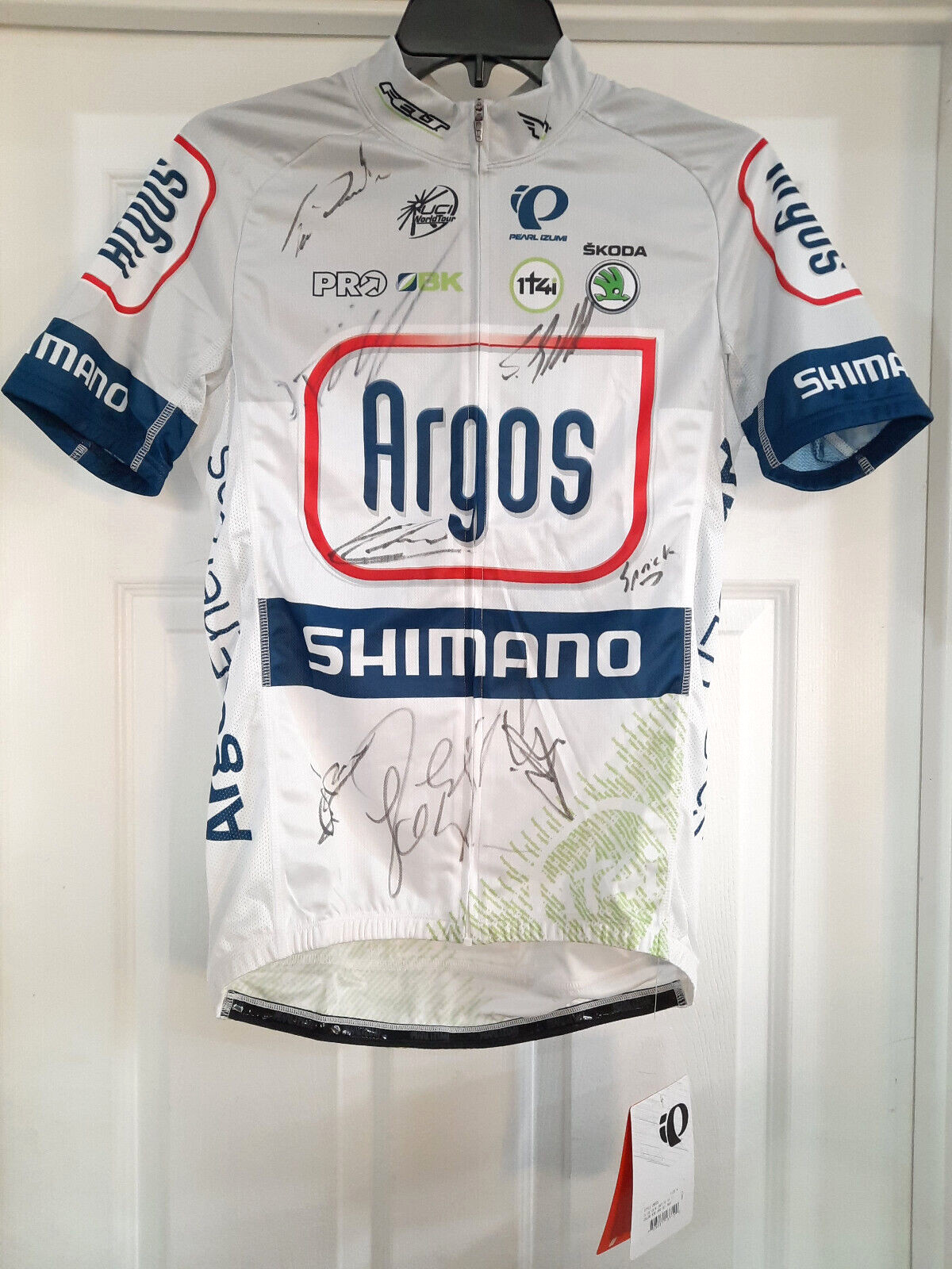 Team Argos Shimano Cycling Jersey with Authentic 2013 Team Signatures NEW Medium