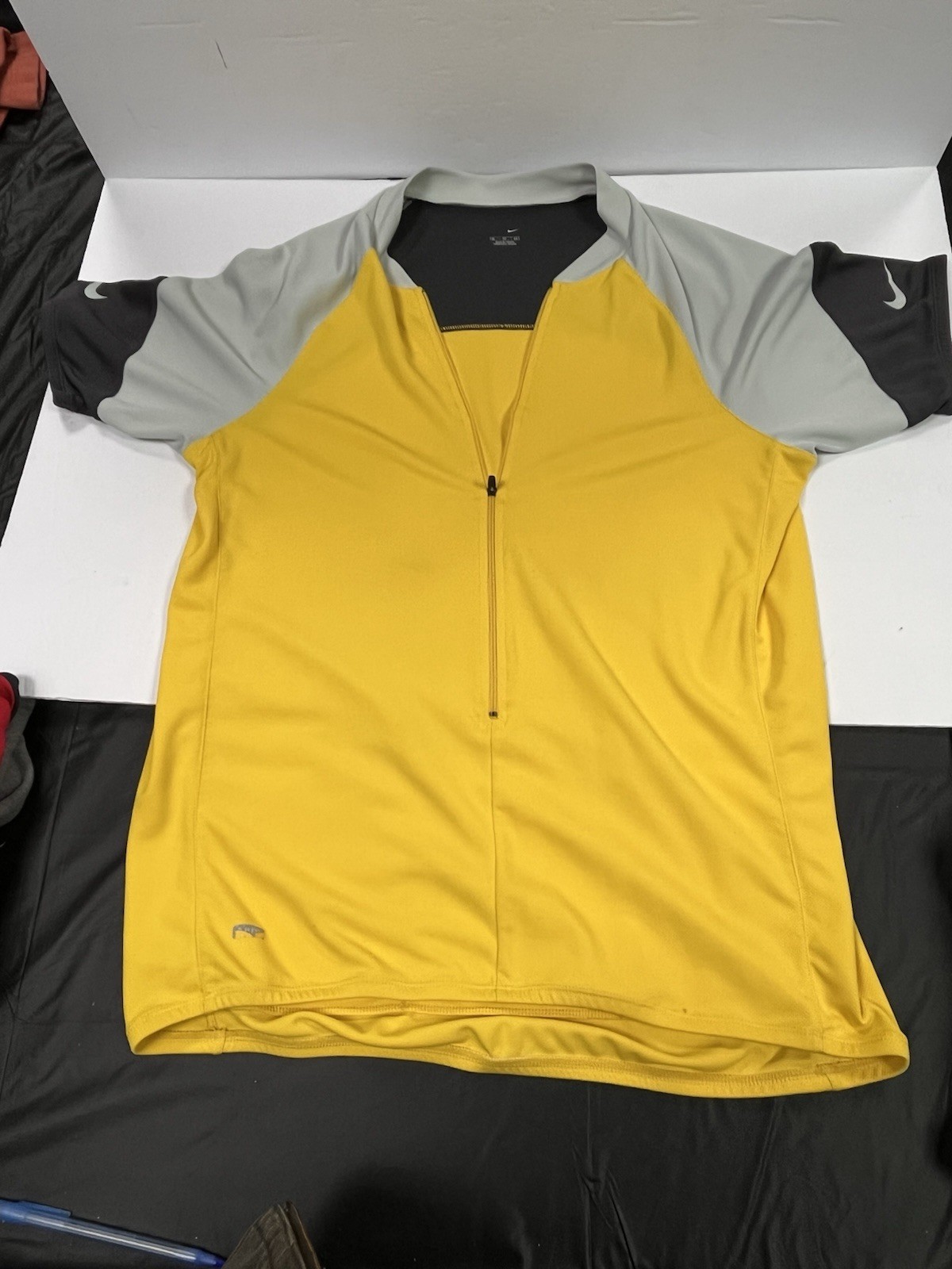Nike Dri-Fit Women’s 3/4 Zip Cycling/Running Shirt Size XL – 3 Back Pockets EUC