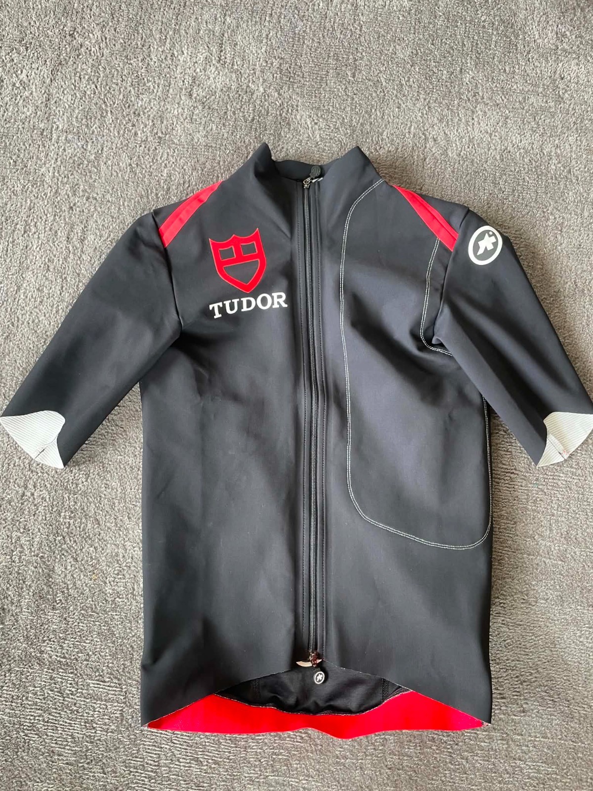 Tudor Pro cycling gabba rain Jacket ASSOS Size S