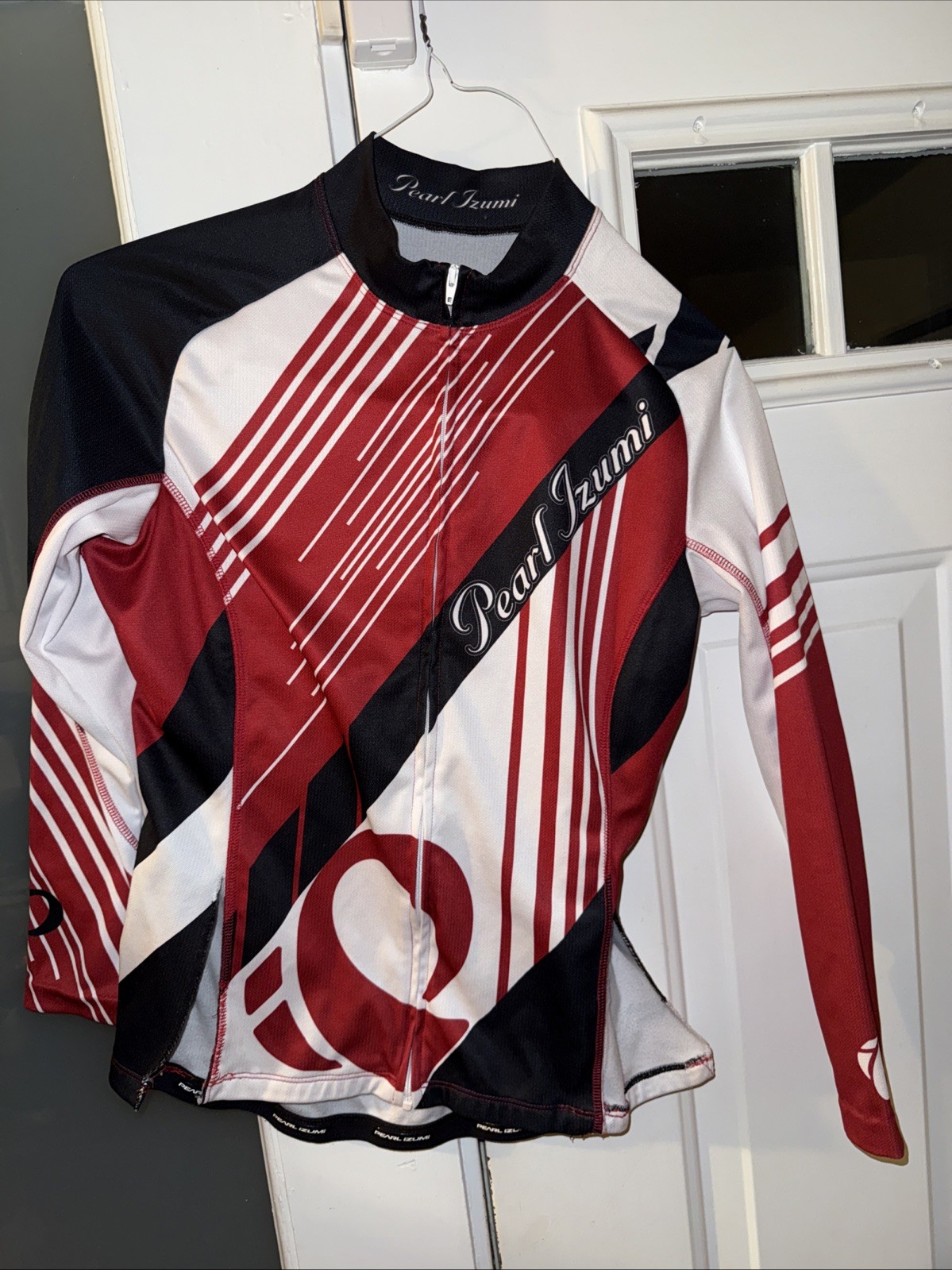 Pearl Izumi Elite Men’s Medium Jersey – Red Black And White Stripe (B78)