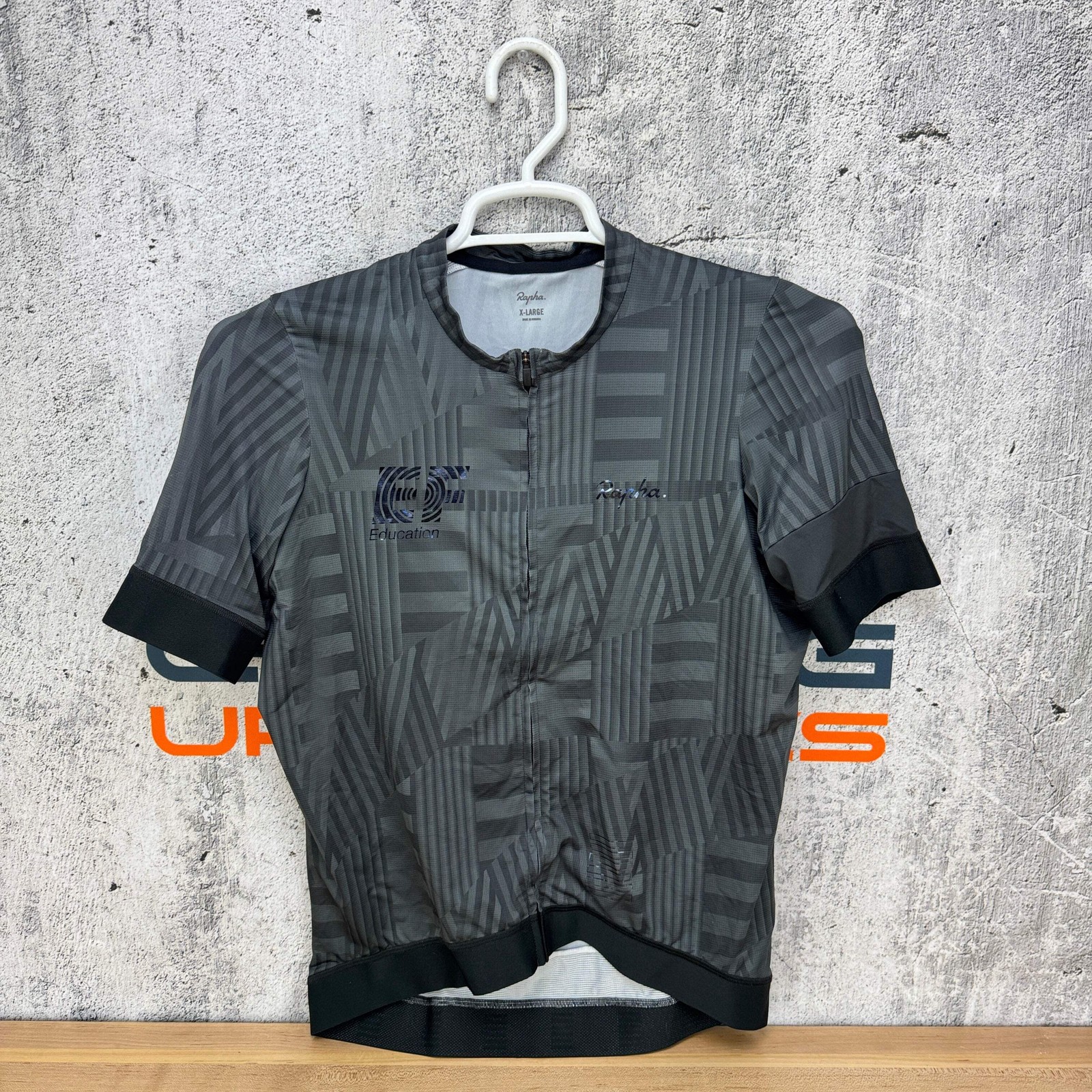 Rapha Pro Team Training EF Education Men’s XL Short Sleeve Grey Cycling Jersey