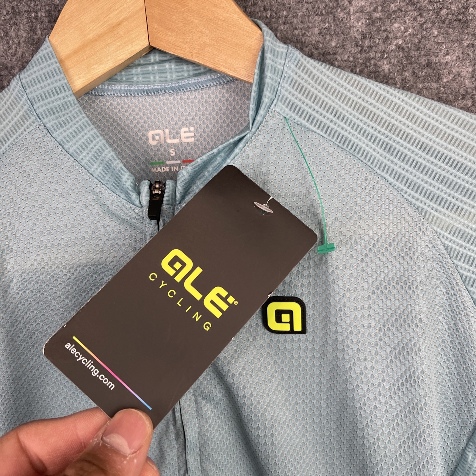 Ale Cycling Shirt Womens Small Blue Short Sleeve R-EV1 Silver Cooling Jersey