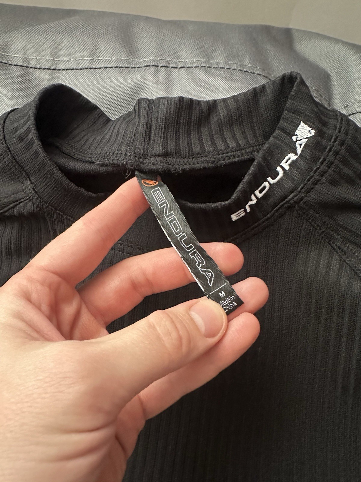 ENDURA JERSEY COMPRESSION LONG SLEEVE SIZE M