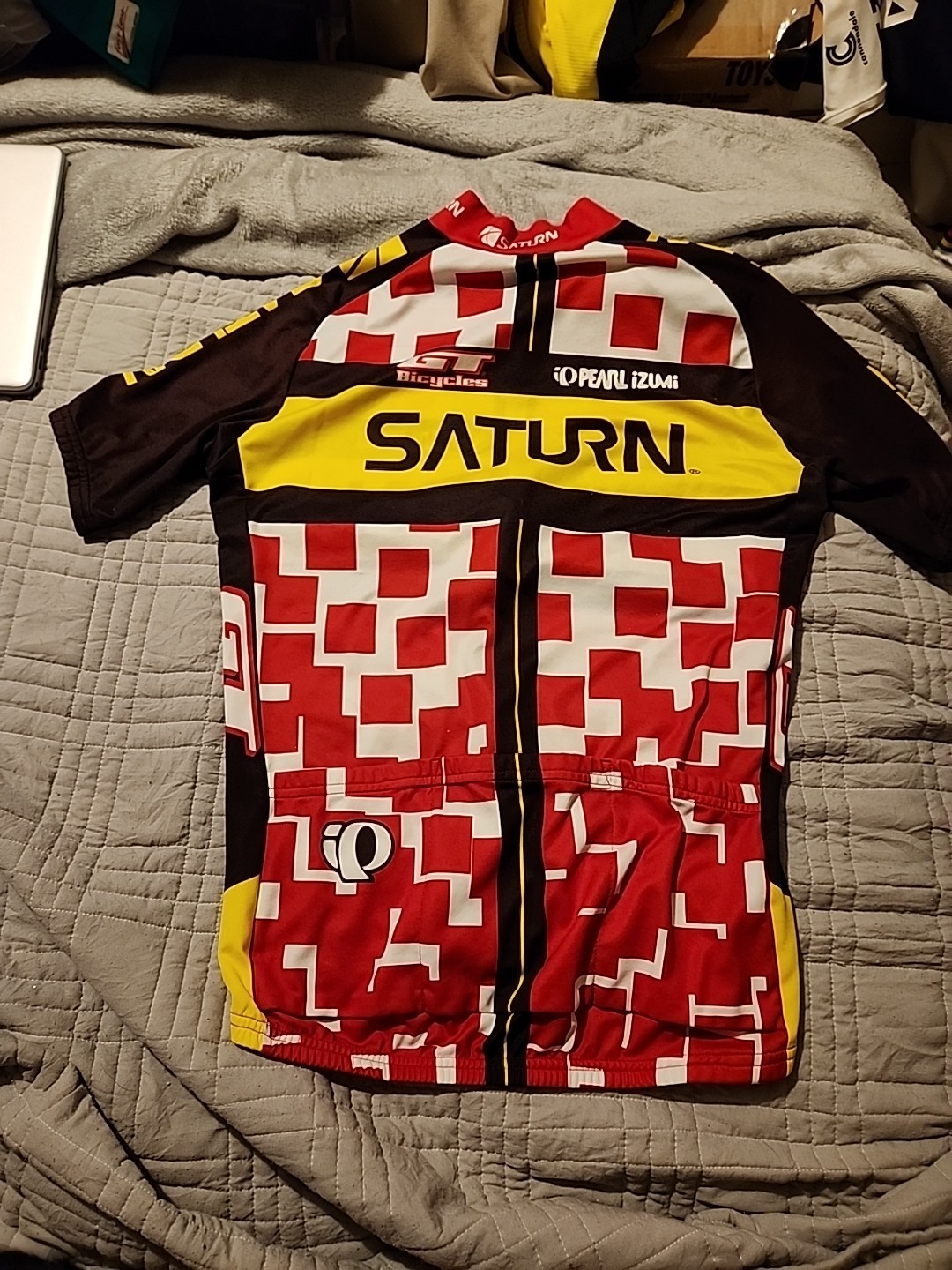 Vintage Pearl Izumi Saturn Racing Team Jersey Size L Black Yellow and Red