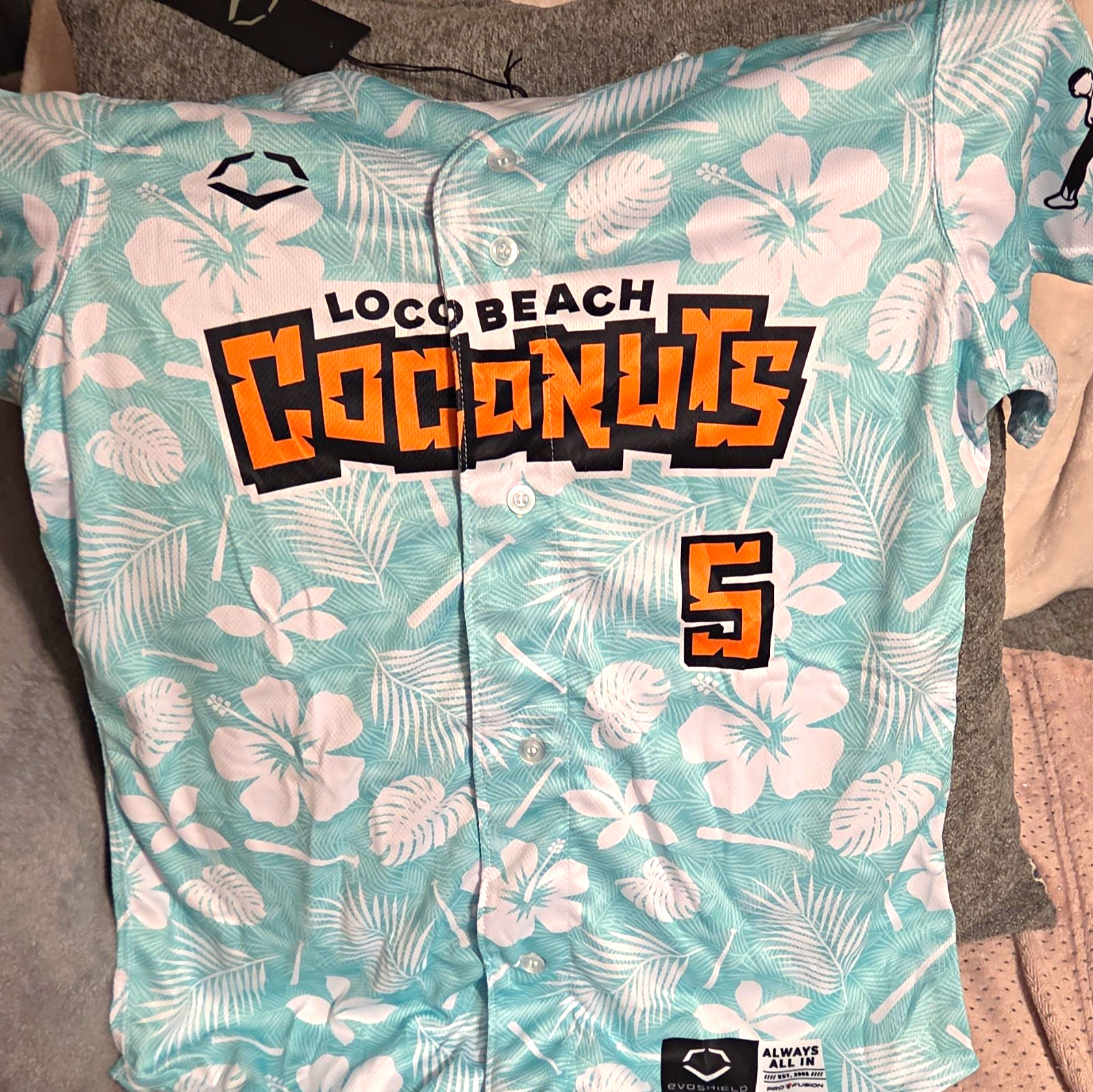 EvoShield Loco Beach Coconuts Floral Button-Front Jersey Youth XL Polyester